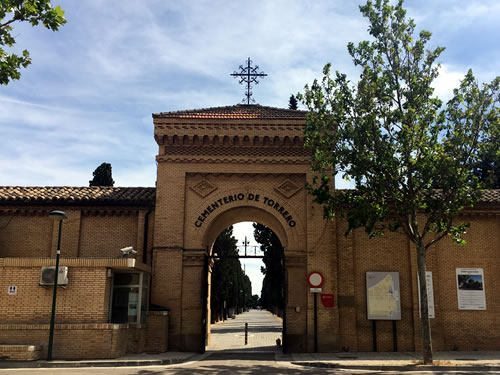 Cementerio - entrada cementerio viejo