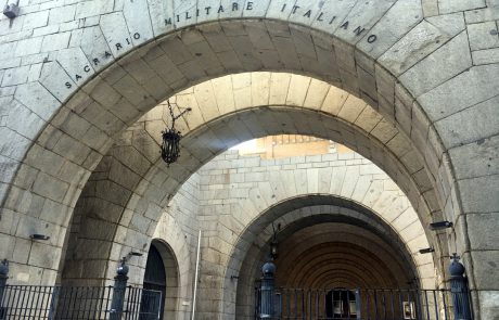 Iglesia de San Antonio - Entrada