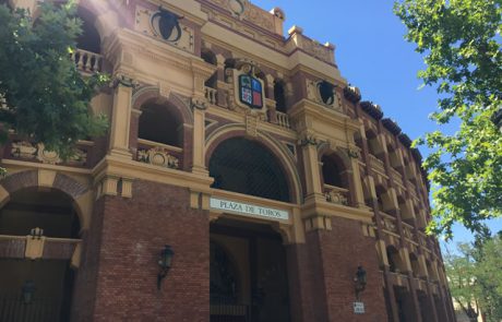 Escritores y escrituras - Plaza de Toros Puerta